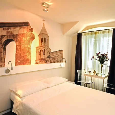 La Porta Luxury בית הארחה ספליט