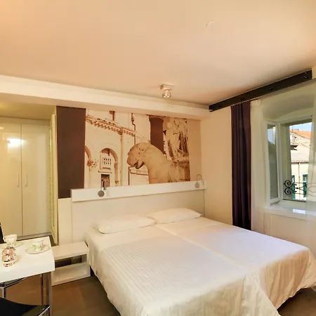 La Porta Luxury בית הארחה ספליט